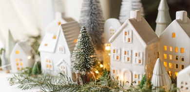 Shutterstock 2527963211